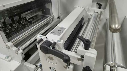 finisseur-etiquettes-leo-plotter Finisseur d'étiquettes DPR Leo