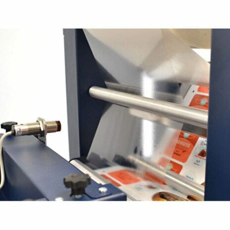 finition-etiquettes-scorpio-2.jpg finition-etiquettes-scorpio-2.jpg